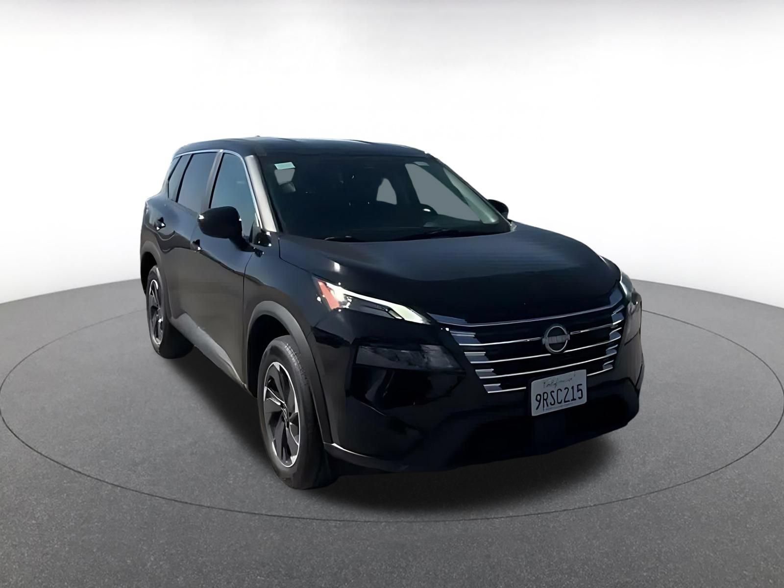 Used 2025 Nissan Rogue SV FWD image 3
