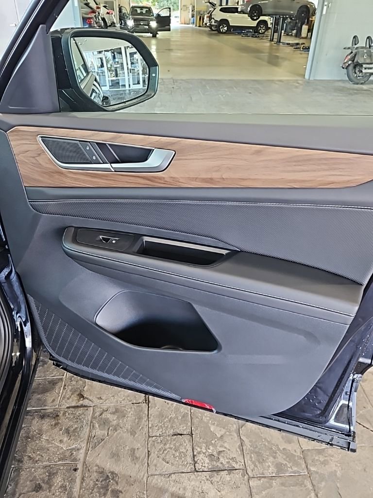 New 2026 Volkswagen Atlas SE image 11