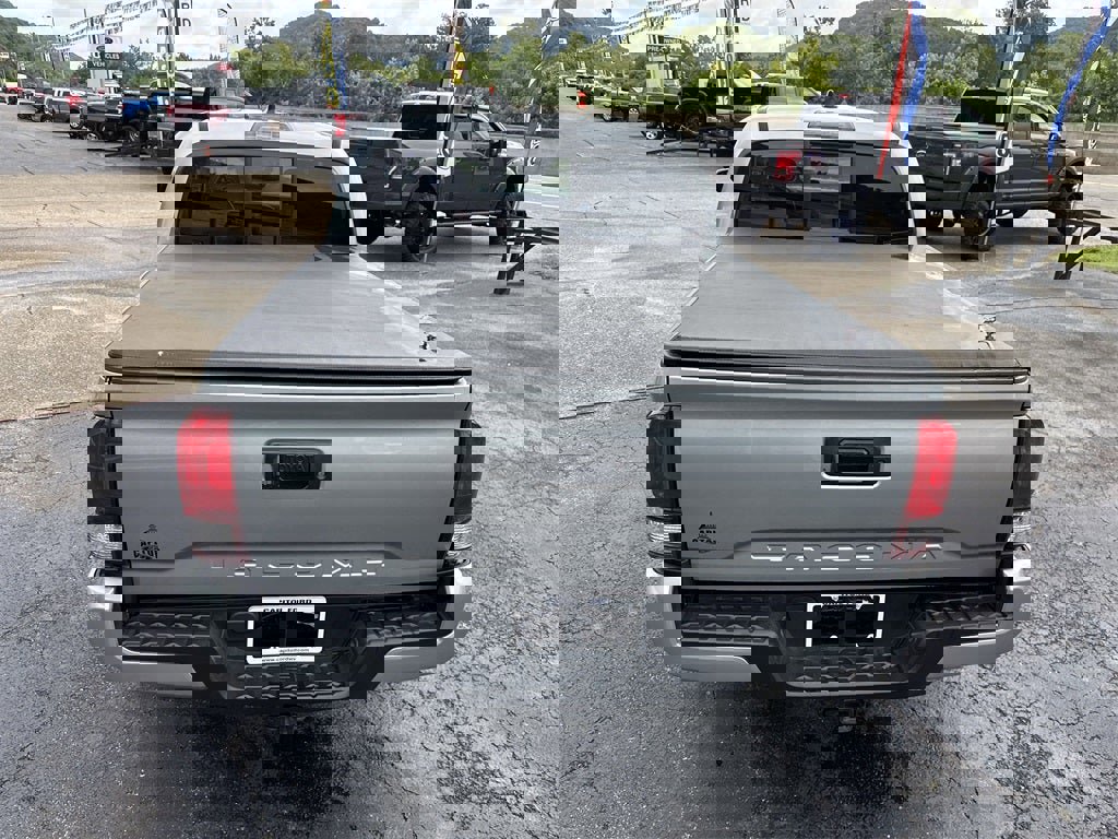 Used 2023 Toyota Tacoma SR w/ SR Convenience Package image 7