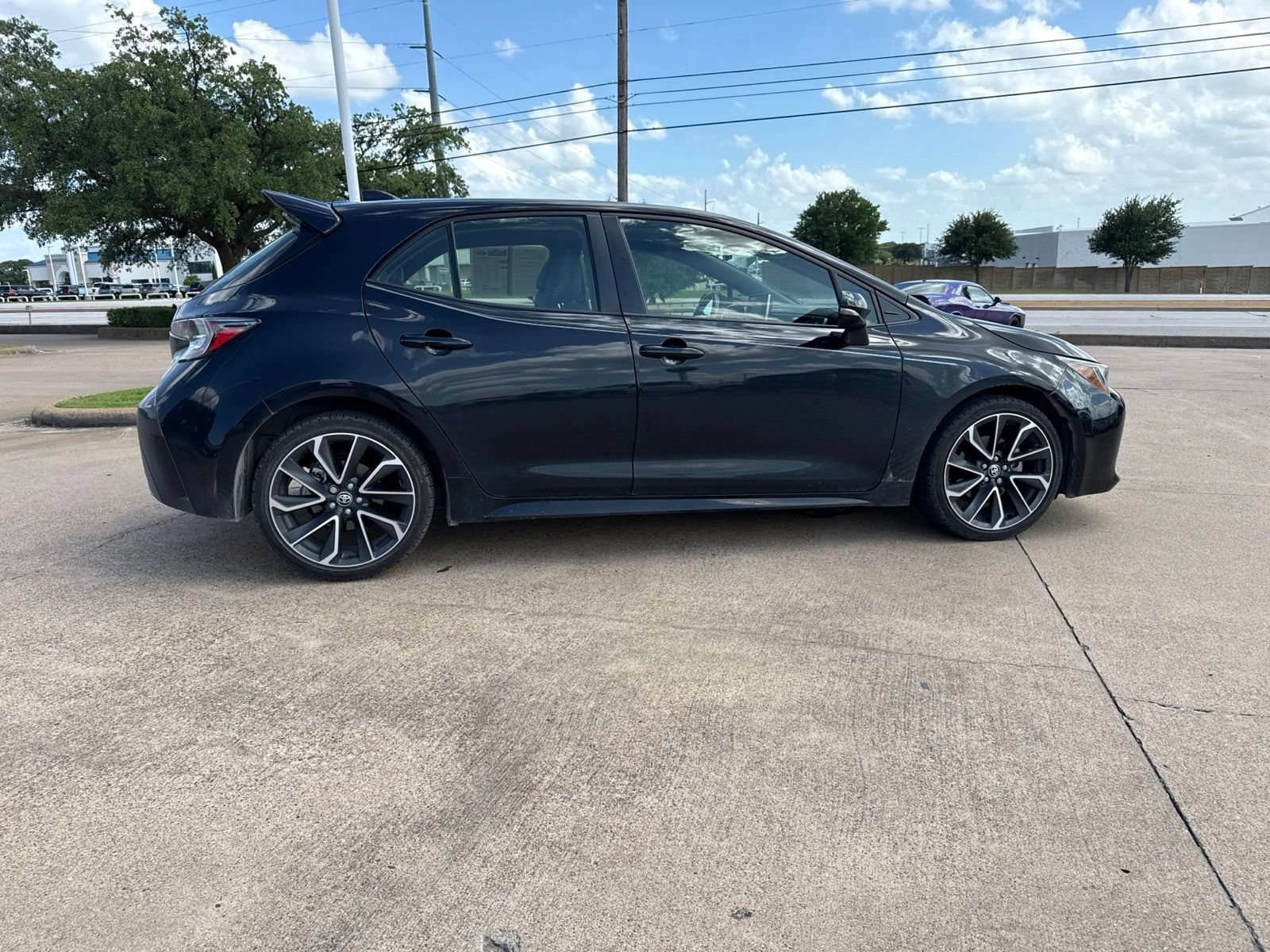 Used 2021 Toyota Corolla XSE FWD image 8