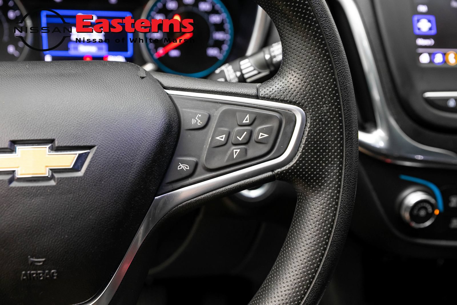 Used 2022 Chevrolet Equinox LT FWD image 16