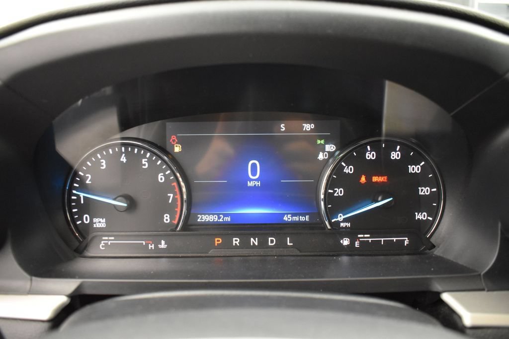 Used 2023 Ford Explorer XLT AWD/4WD image 8