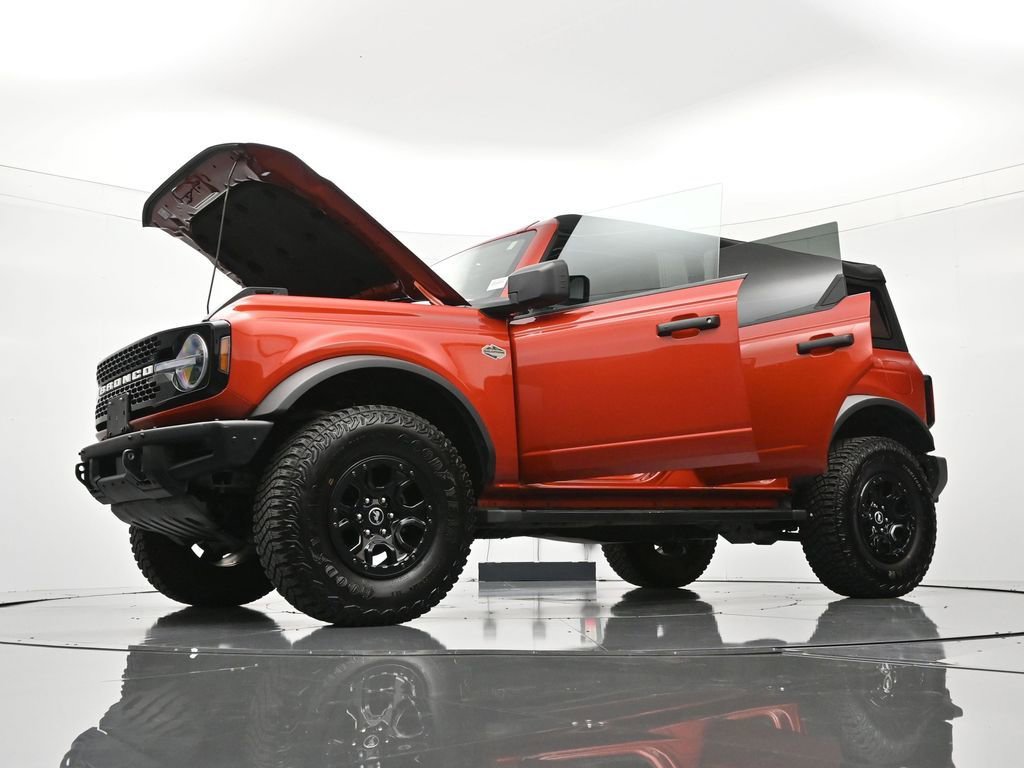 Used 2024 Ford Bronco Wildtrak image 49