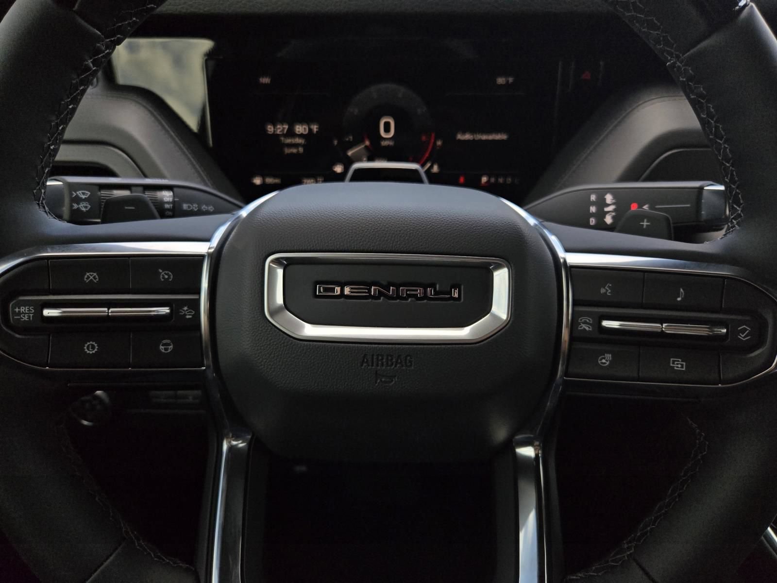 New 2026 GMC Yukon Denali w/ Denali Reserve Package AWD/4WD image 13