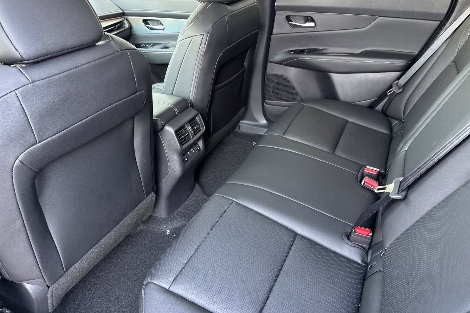 New 2026 Nissan Murano SL w/ Comfort Package AWD/4WD image 9