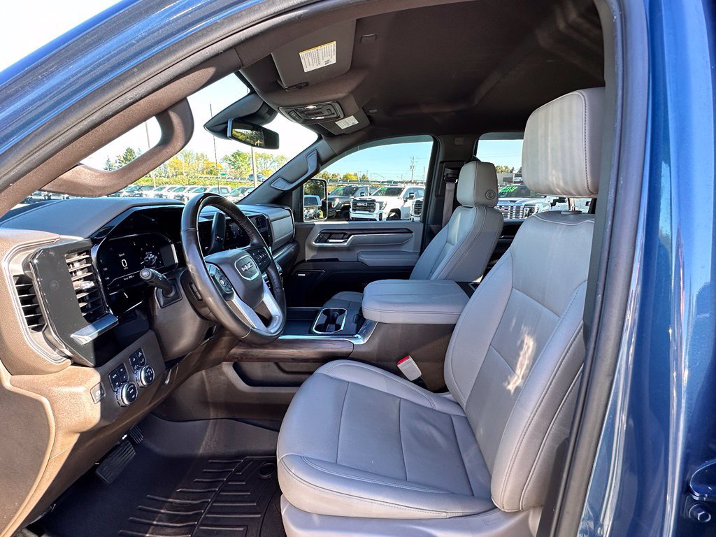Used 2024 GMC Sierra 2500 SLT w/ SLT Convenience Package AWD/4WD image 18