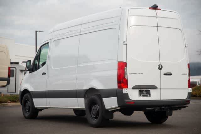 Used 2025 Mercedes-Benz Sprinter 2500 image 10