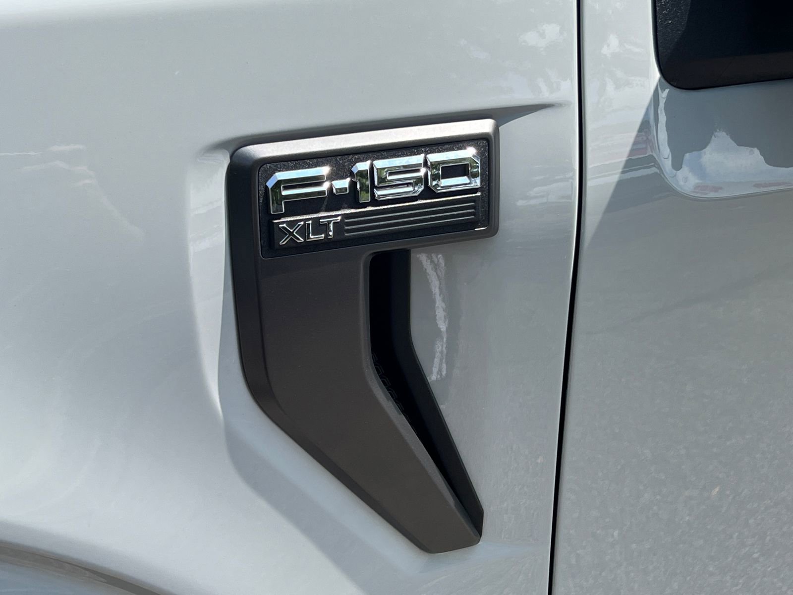 New 2023 Ford F150 XLT w/ Equipment Group 302A High image 13