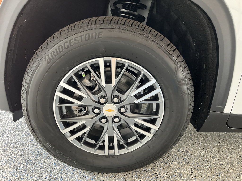 New 2026 Chevrolet Traverse LT FWD image 36