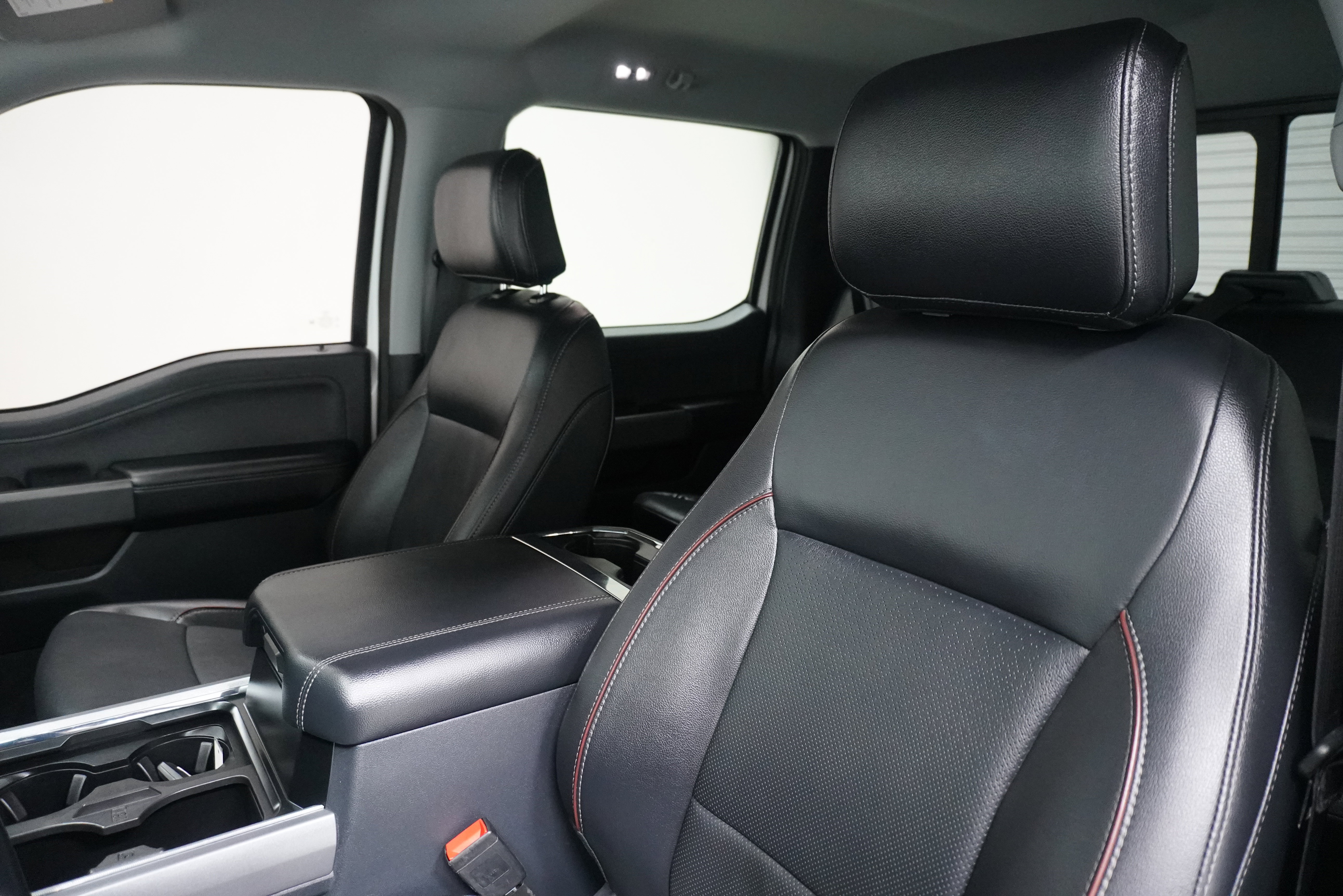 Used 2023 Ford F350 Lariat w/ Chrome Package image 13