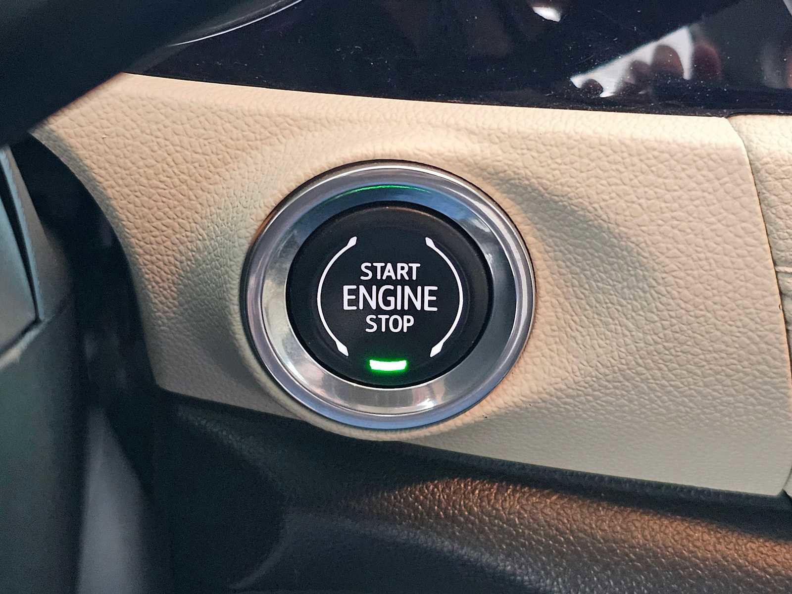 Used 2020 Buick Encore GX Essence w/ Experience Buick Package image 29