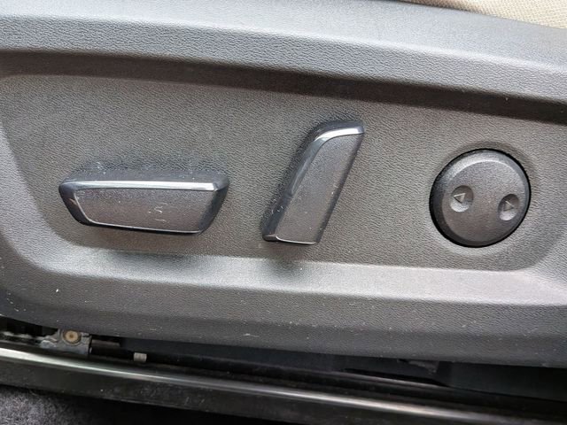 Used 2025 Nissan Rogue SV FWD image 13