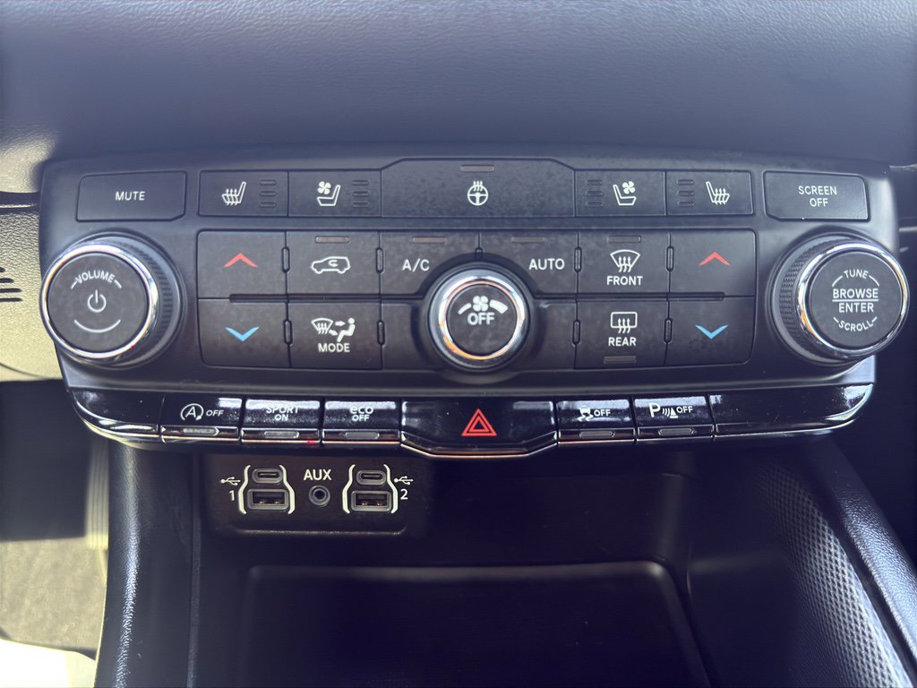 Used 2023 Dodge Durango GT image 27