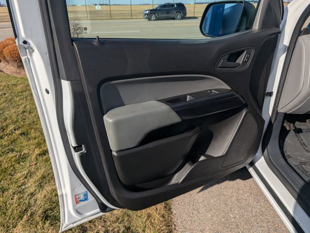 Used 2015 GMC Canyon W/T image 8