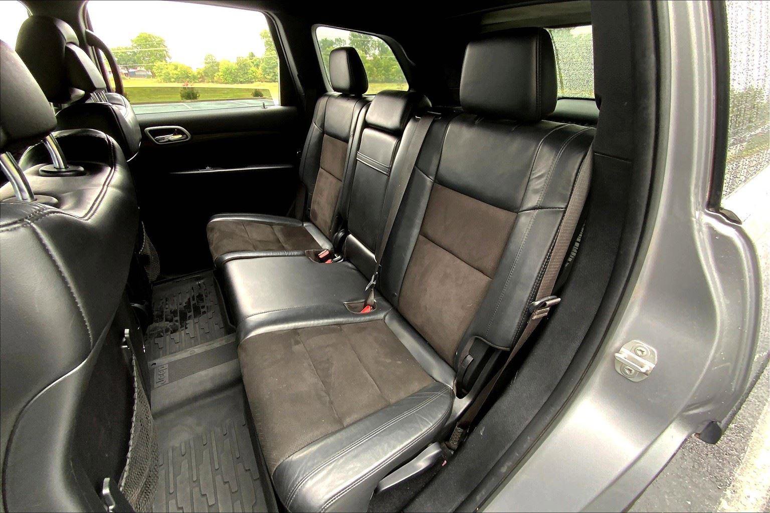 Used 2020 Jeep Grand Cherokee Laredo w/ Quick Order Package 2BN North image 24