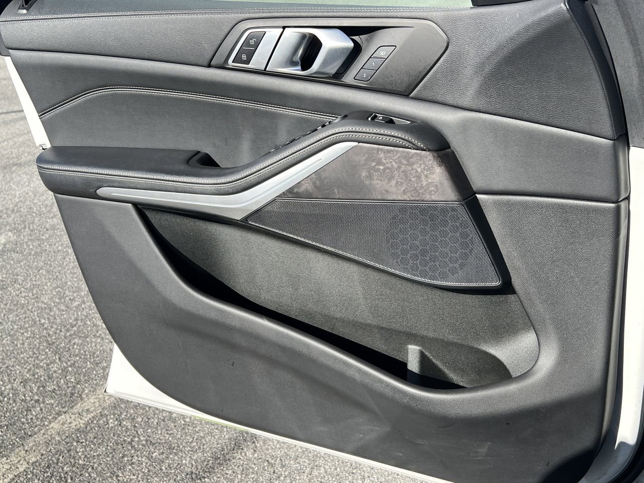 Used 2023 BMW X5 xDrive40i w/ Premium Package image 23