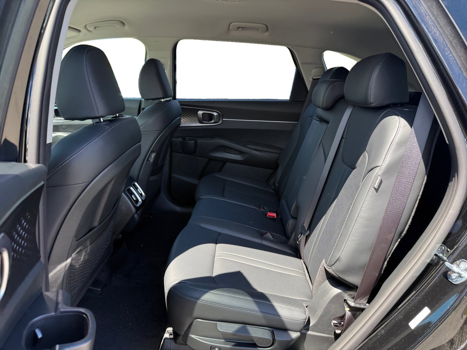 New 2026 Kia Sorento EX FWD image 16