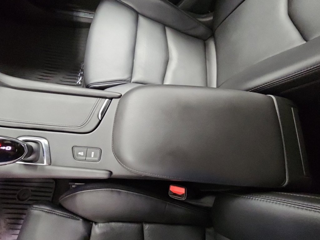 Used 2017 Cadillac XT5 Premium Luxury FWD image 22