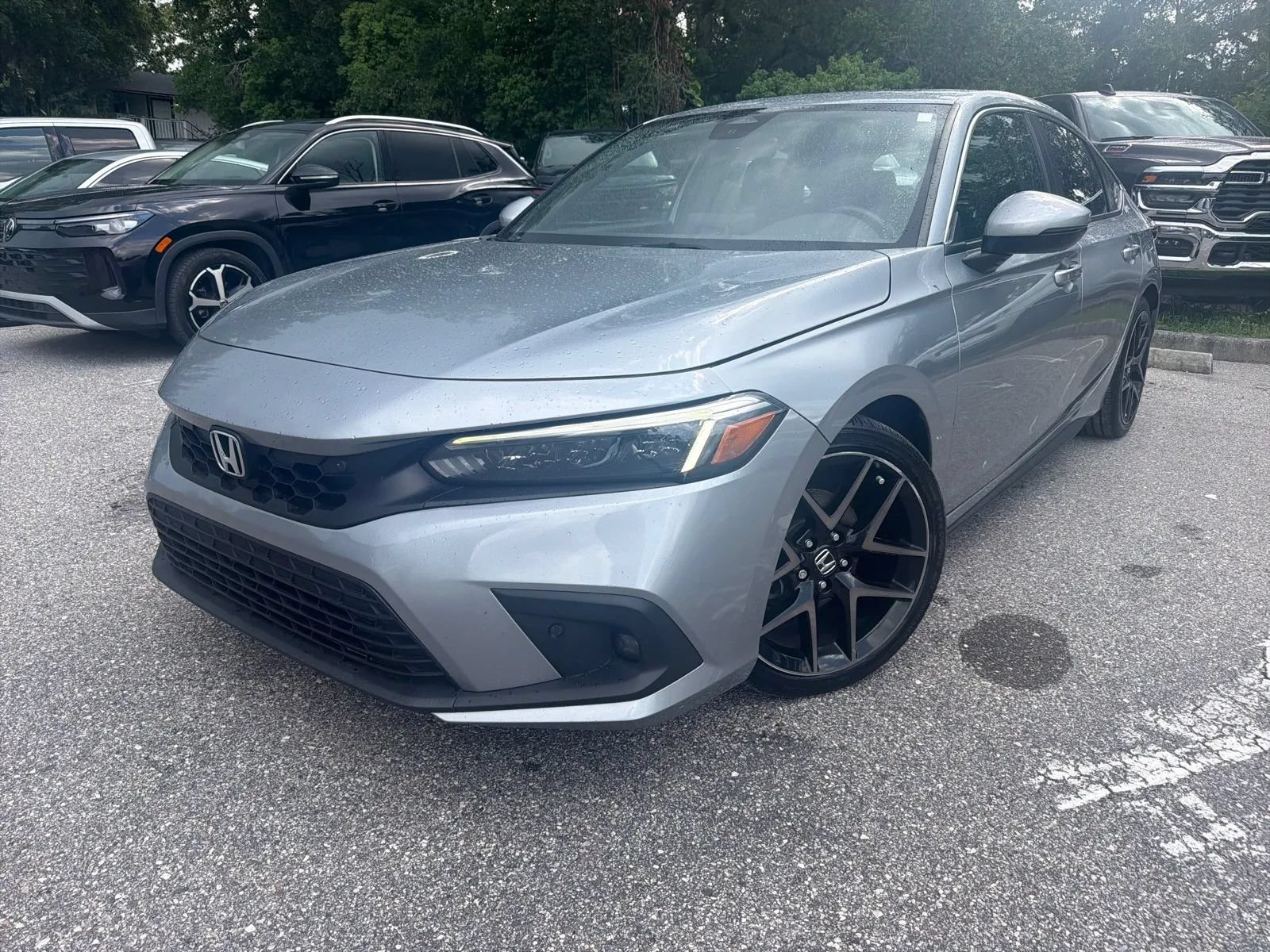 Used 2022 Honda Civic Sport Touring image 2