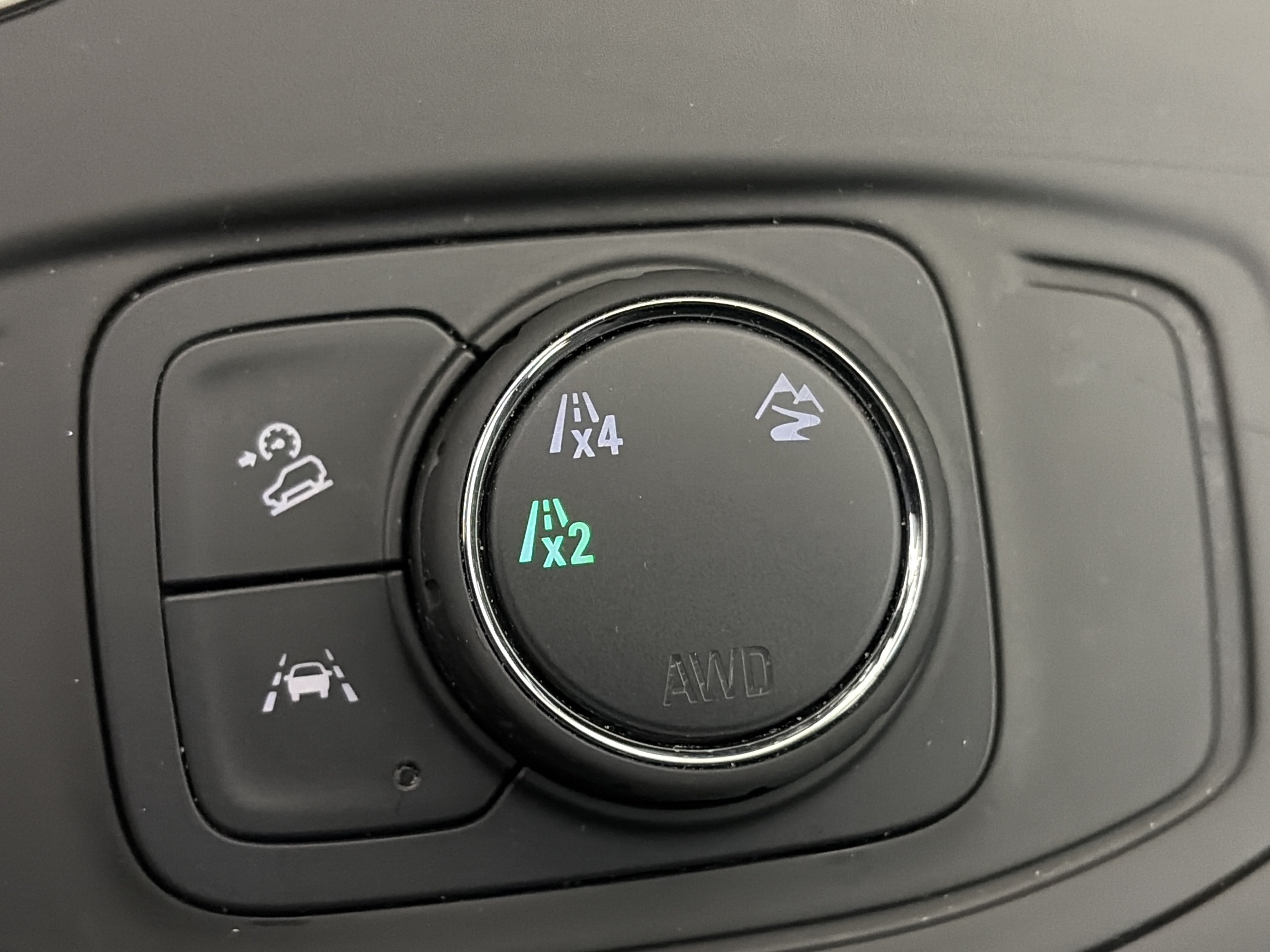 Used 2024 GMC Terrain SLE AWD/4WD image 26