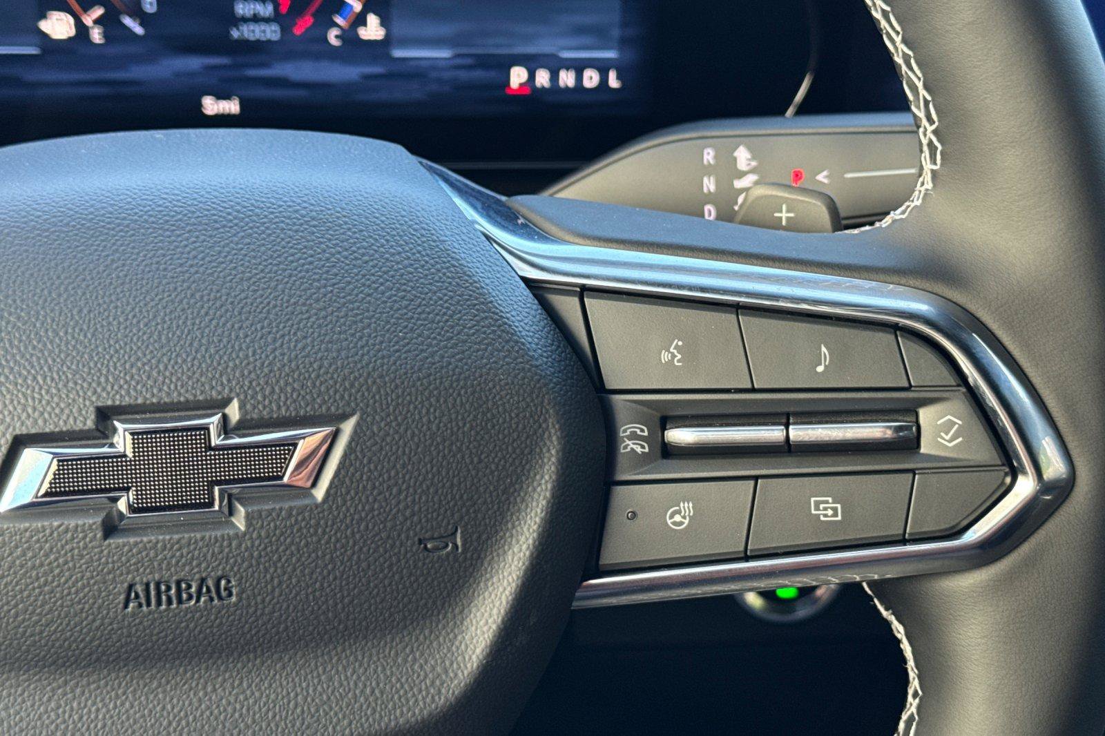 New 2026 Chevrolet Traverse LT w/ Midnight/Sport Edition FWD image 32