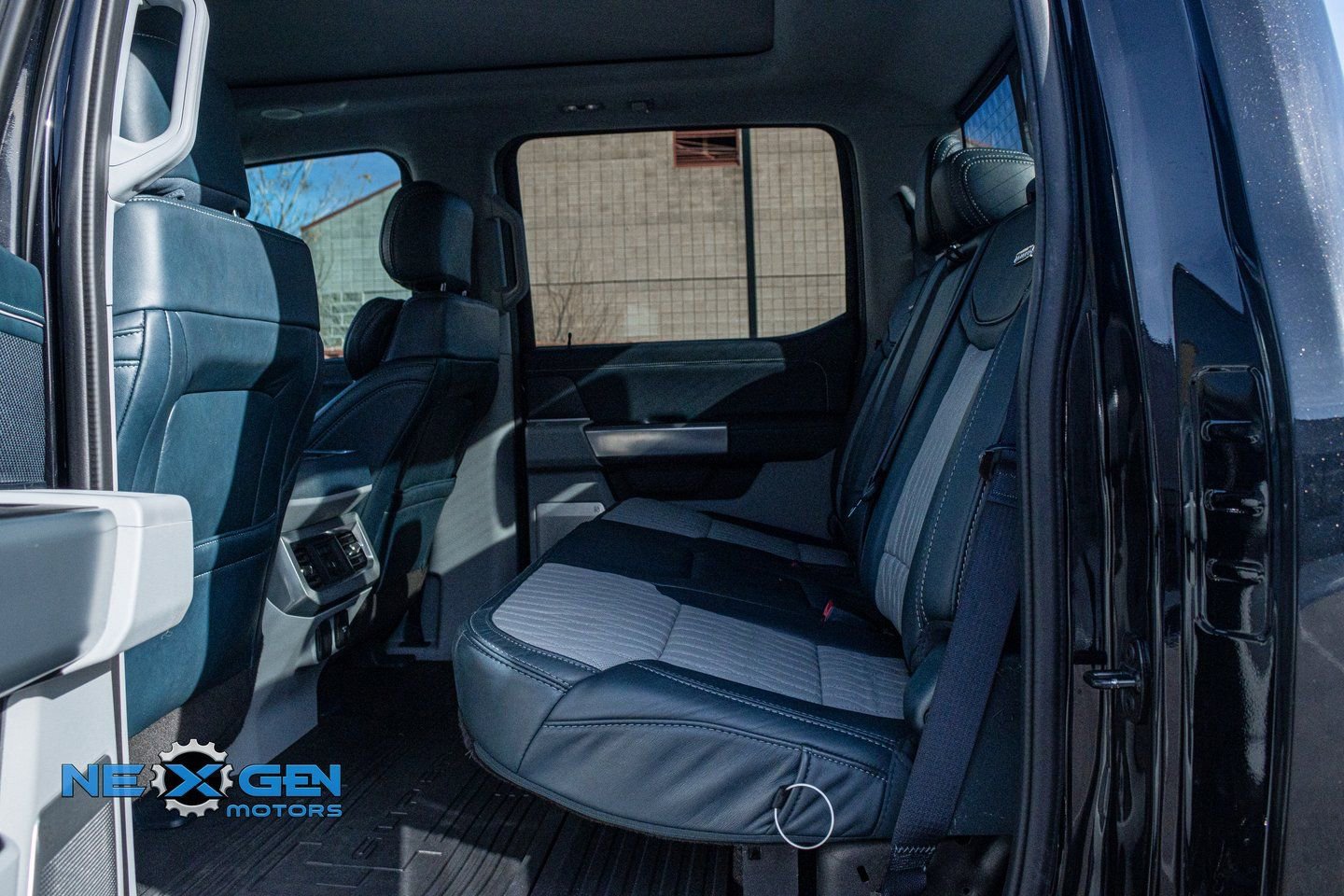 Used 2023 Ford F350 Limited w/ FX4 Off-Road Package image 24