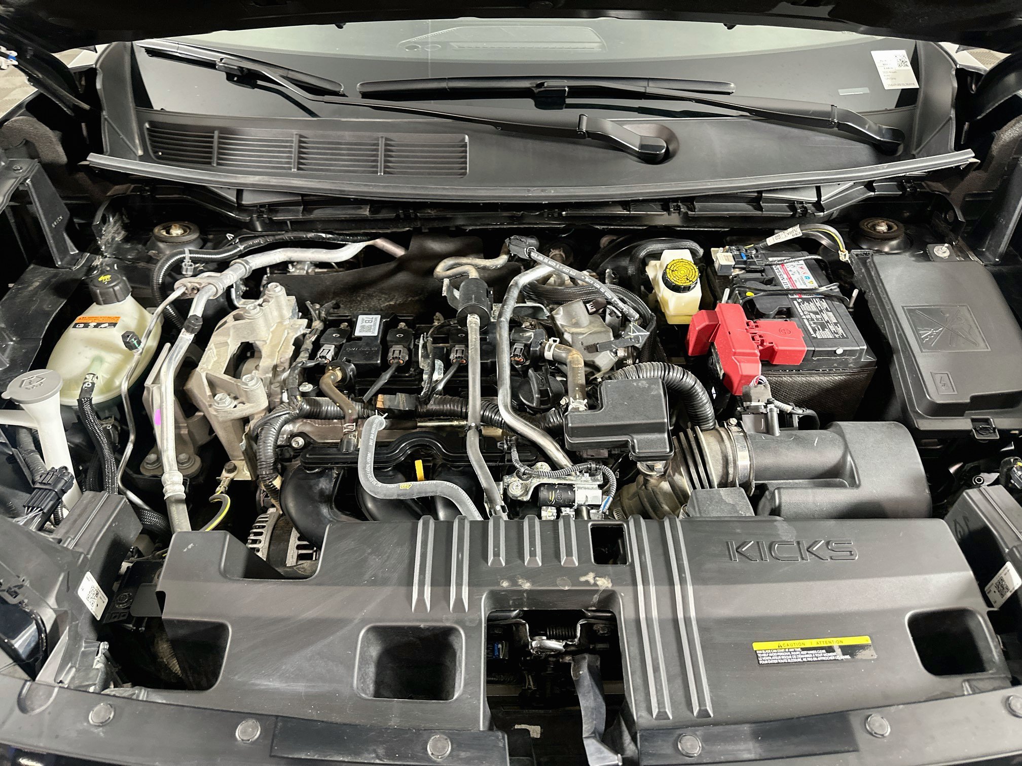 Used 2025 Nissan Kicks S AWD/4WD image 32