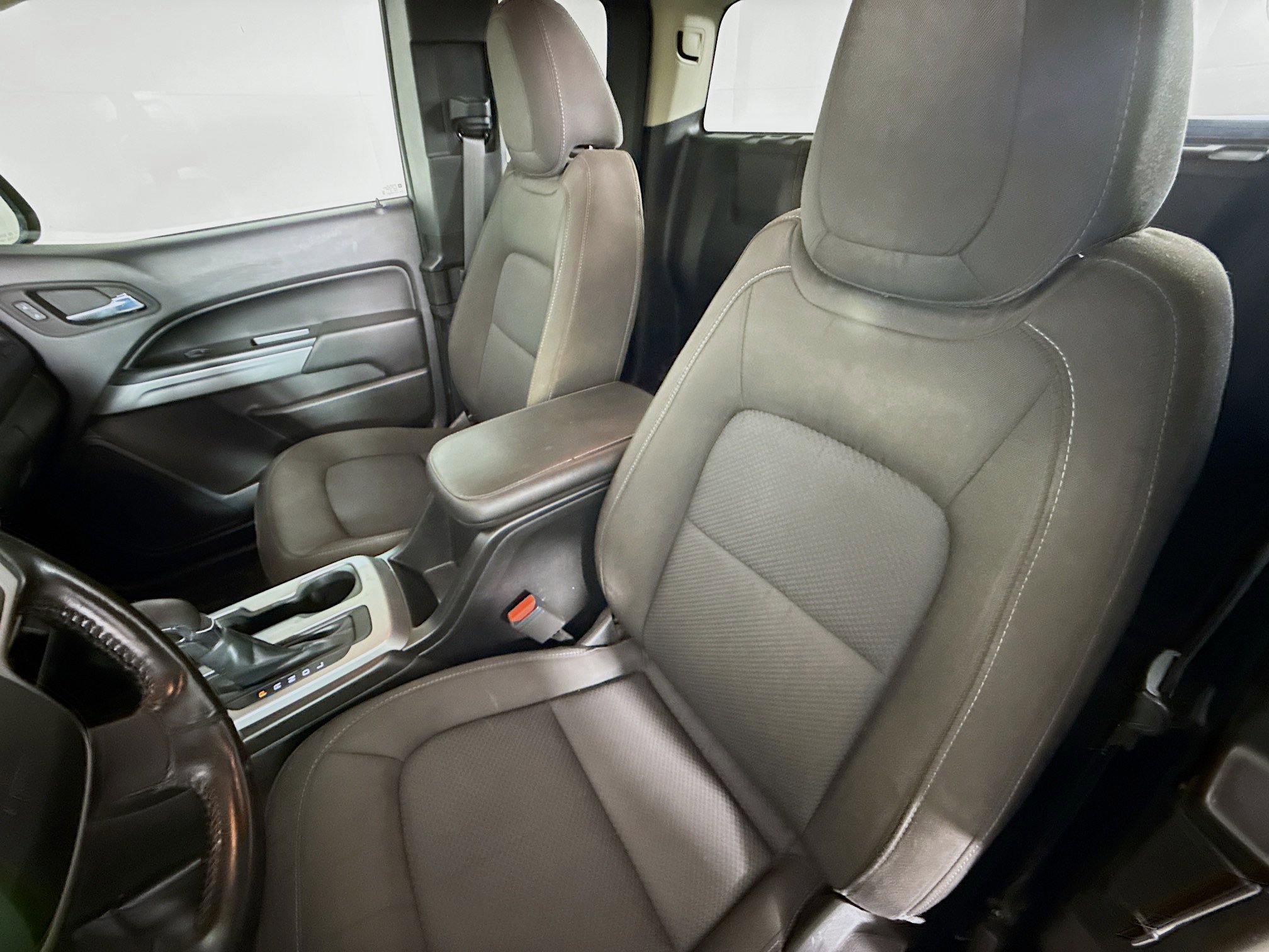 Used 2022 Chevrolet Colorado LT w/ Fleet Safety Package image 24