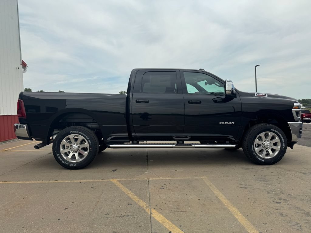 New 2026 RAM 2500 Laramie AWD/4WD image 4