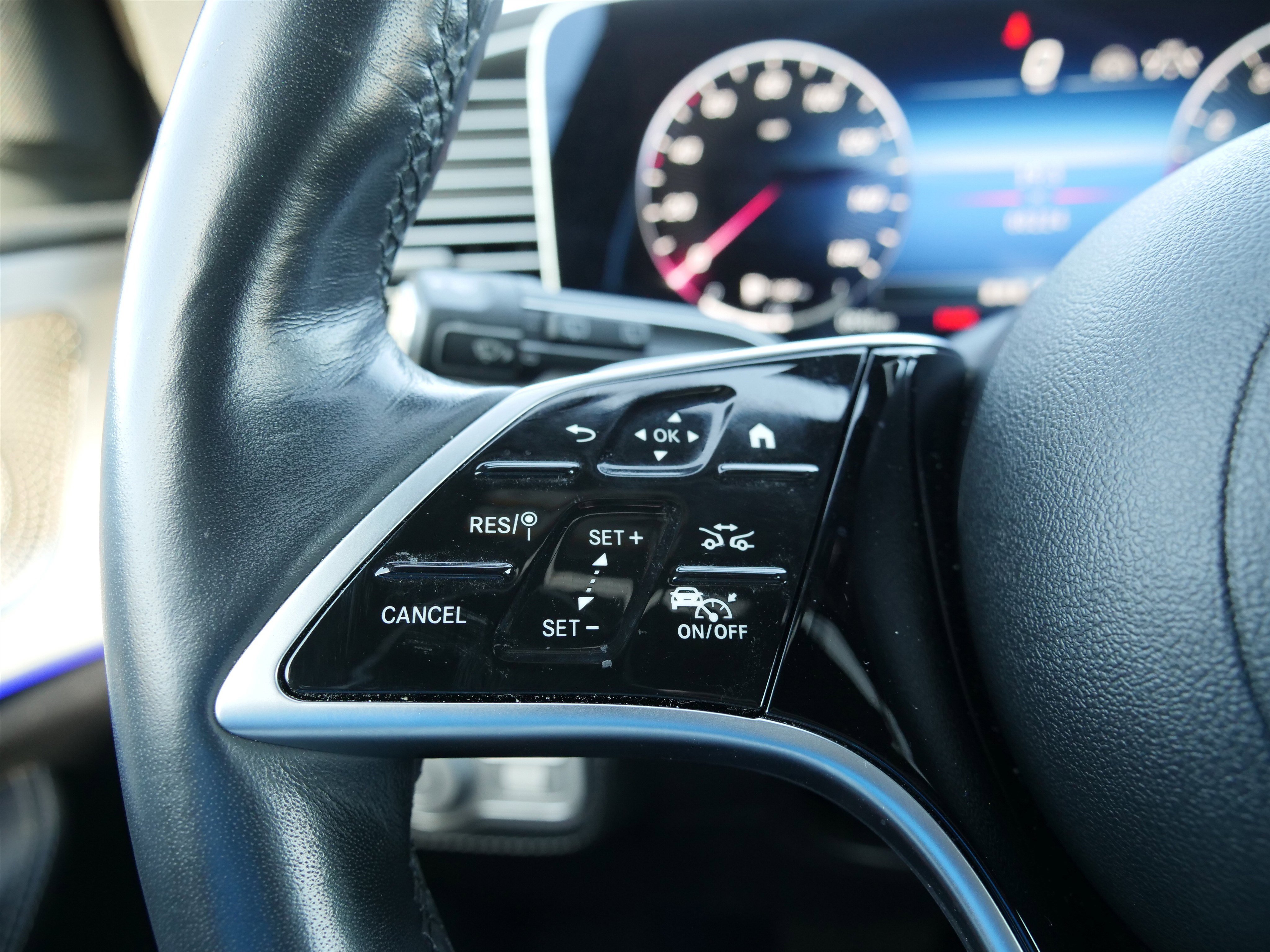 Used 2024 Mercedes-Benz GLE 350 4MATIC image 22