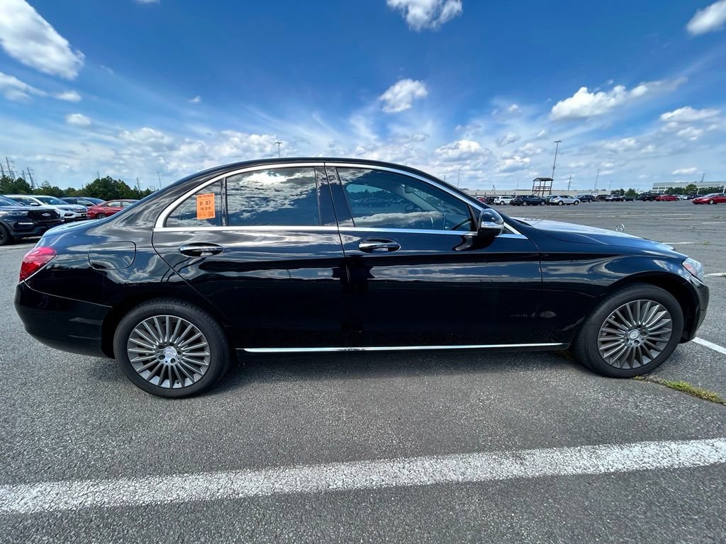 Used 2015 Mercedes-Benz C 300 4MATIC Sedan image 6