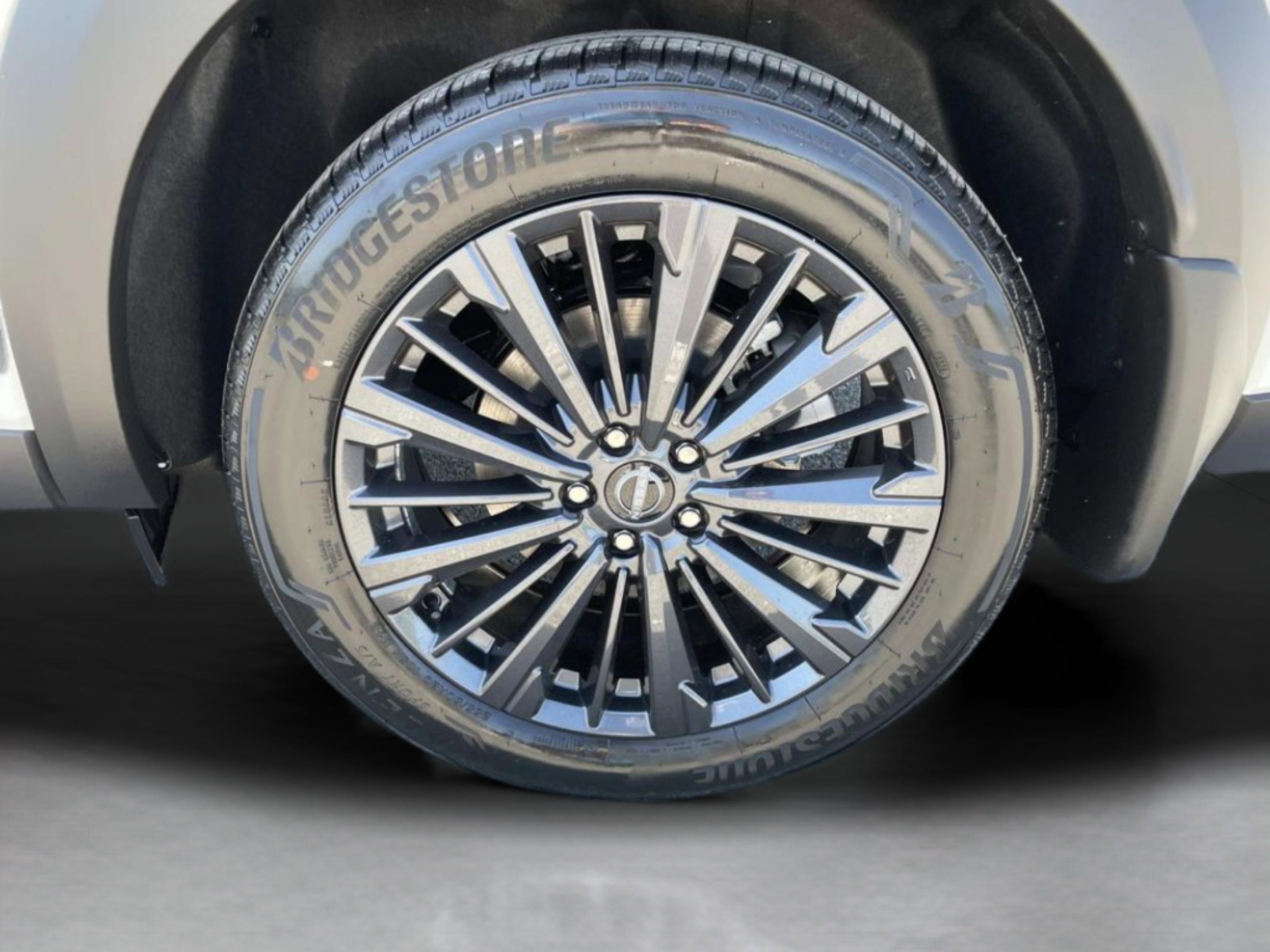 New 2026 Nissan Pathfinder SL FWD image 30