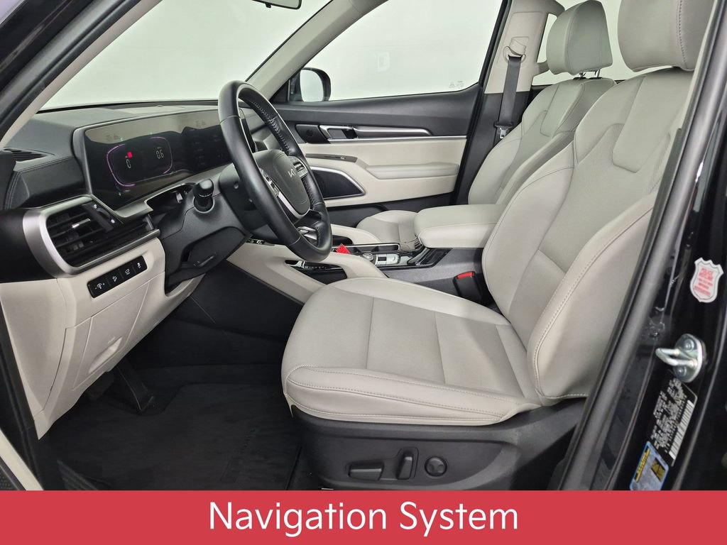 Used 2025 Kia Telluride S FWD image 16
