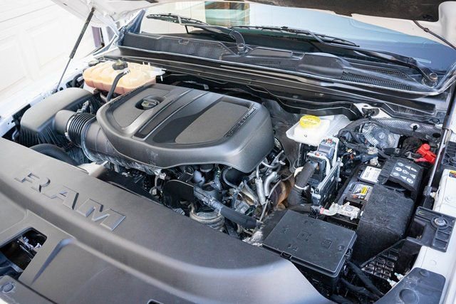 Used 2025 RAM 1500 Laramie image 39