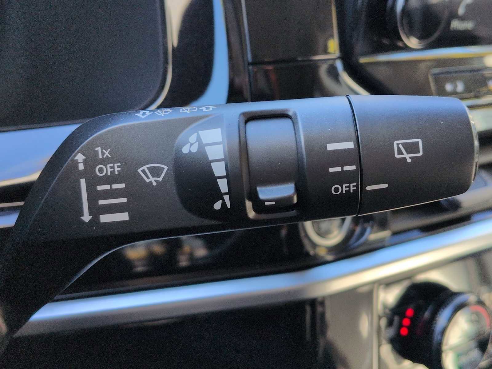 Used 2022 Nissan Pathfinder SL image 26