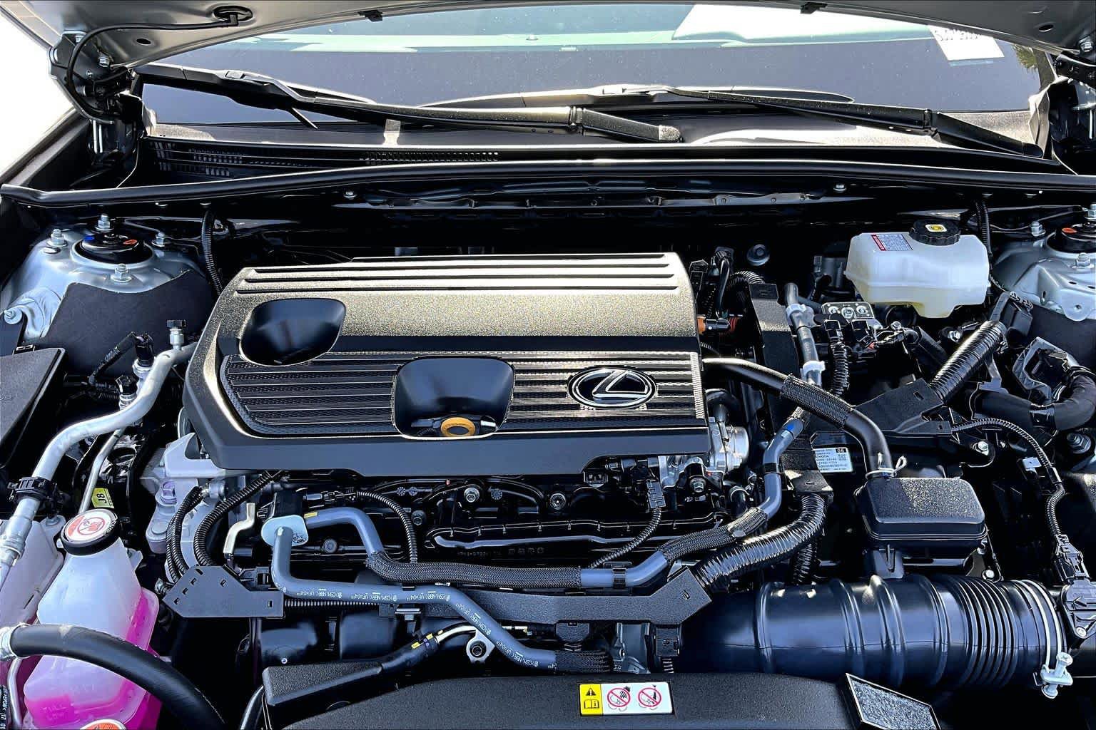 Used 2025 Lexus ES 300h w/ Premium Package FWD image 30