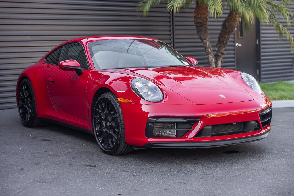 Certified 2024 Porsche 911 Carrera GTS RWD image 6