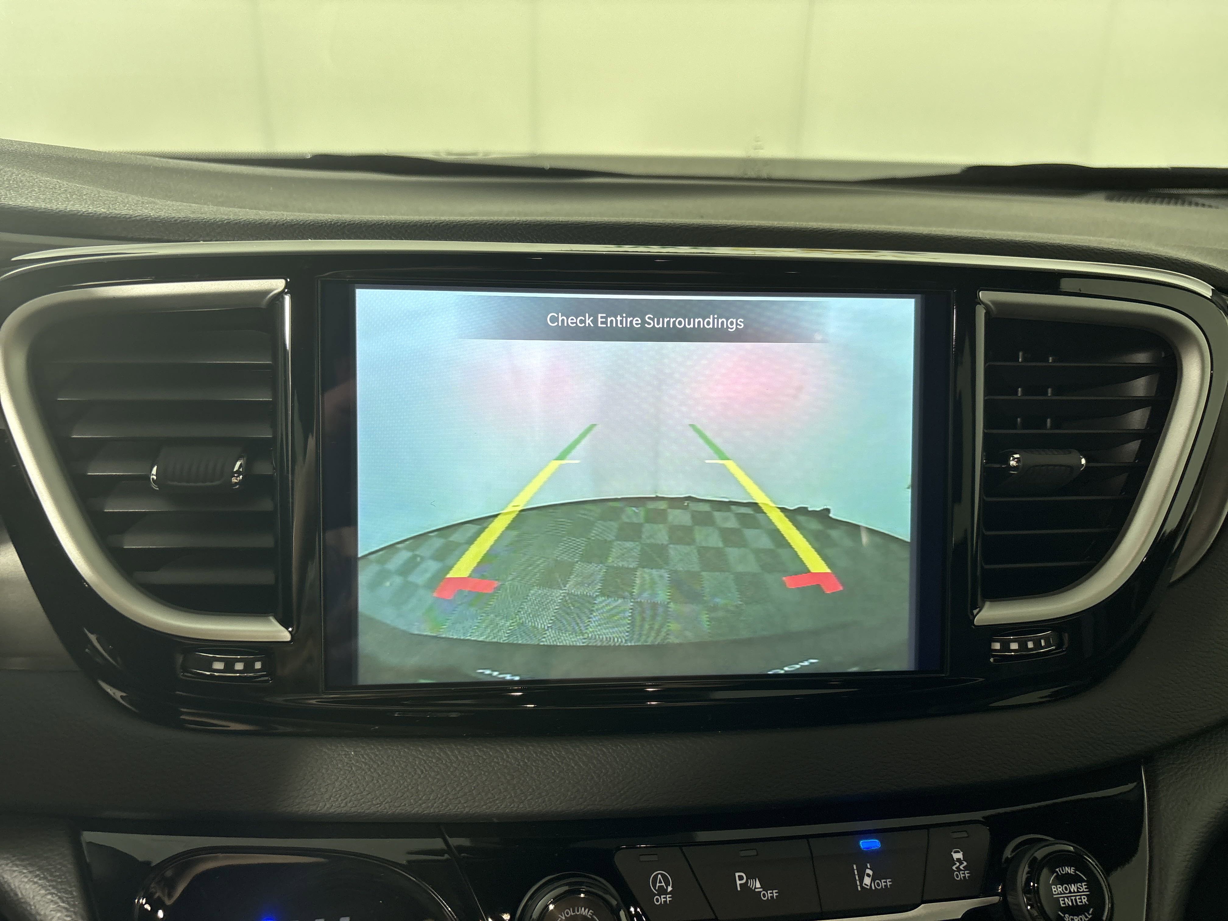 New 2025 Chrysler Voyager LX image 20