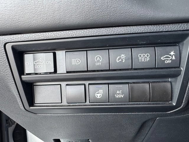 Used 2023 Toyota Tundra Platinum AWD/4WD image 18