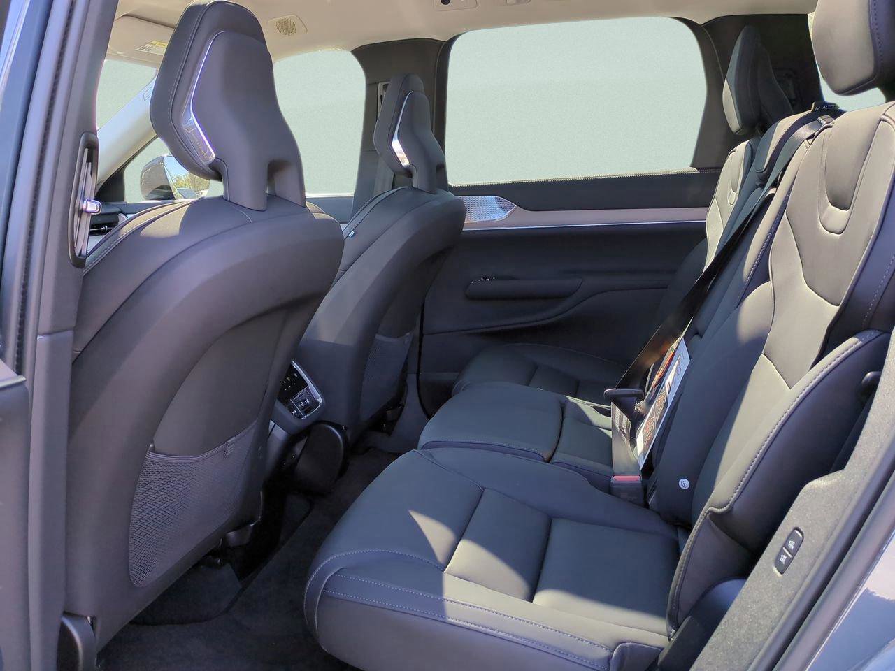 New 2025 Volvo EX90 Ultra image 10