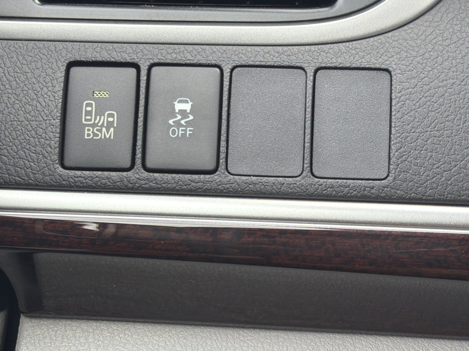 Used 2013 Toyota Camry XLE FWD image 30