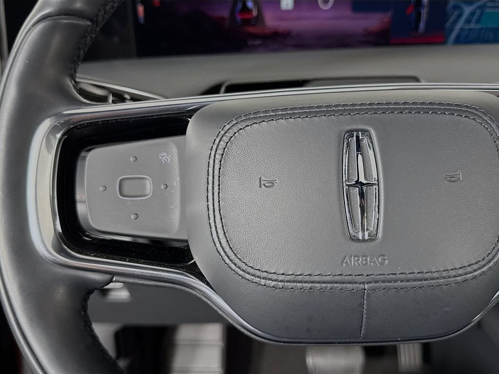 Used 2025 Lincoln Nautilus Premier w/ Equipment Group 102A AWD/4WD image 16
