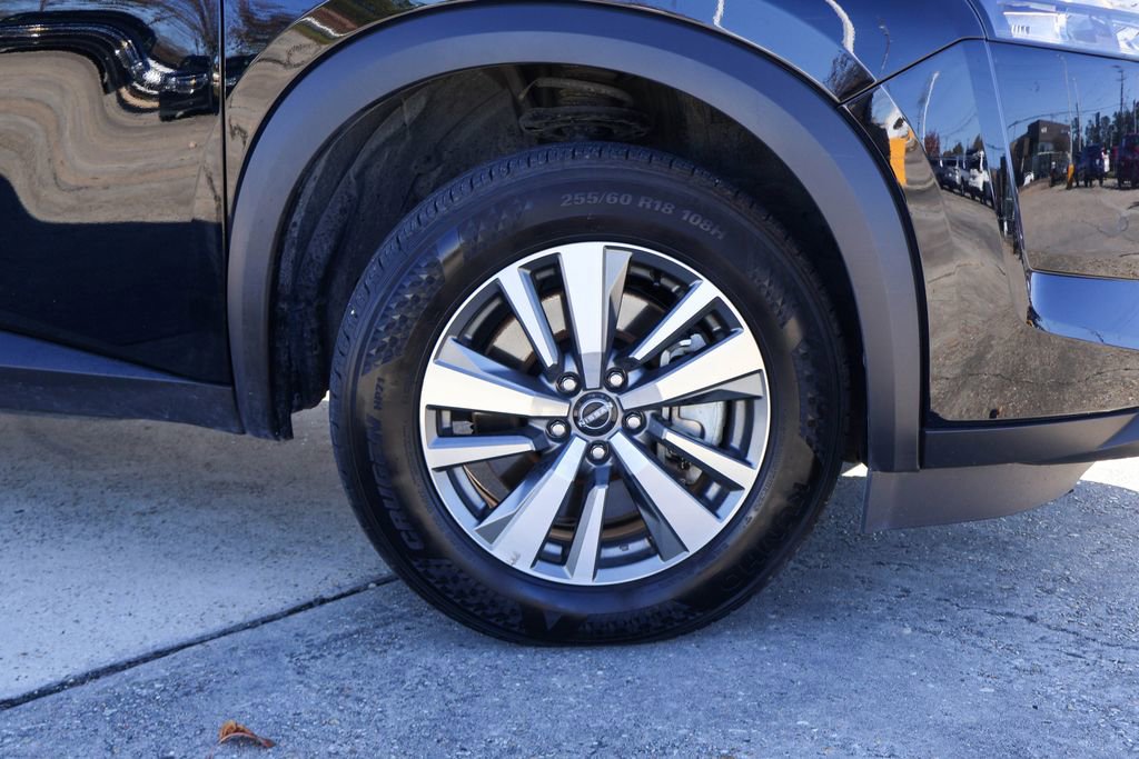 Used 2025 Nissan Pathfinder SL image 27