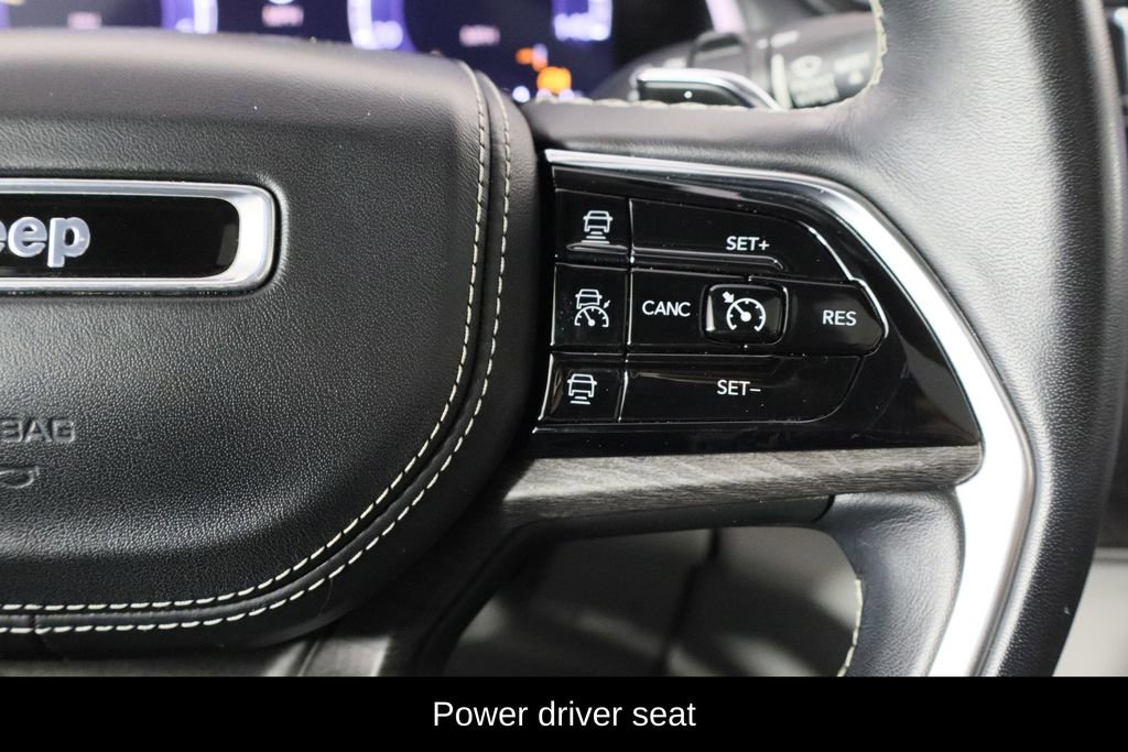 Used 2022 Jeep Grand Cherokee Overland w/ Luxury Tech Group IV image 10