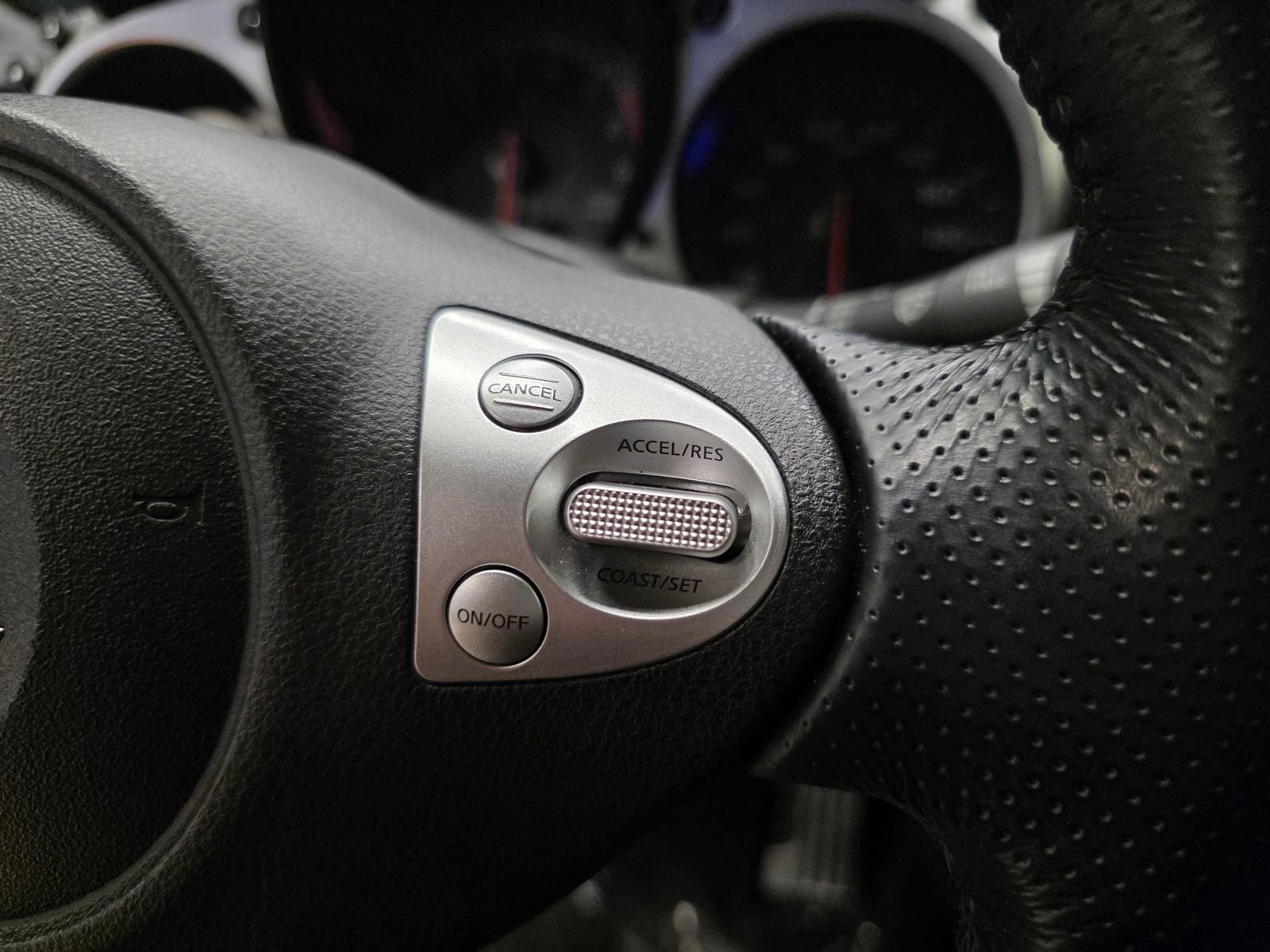 Used 2009 Nissan 370Z Touring w/ Sport Pkg RWD image 50