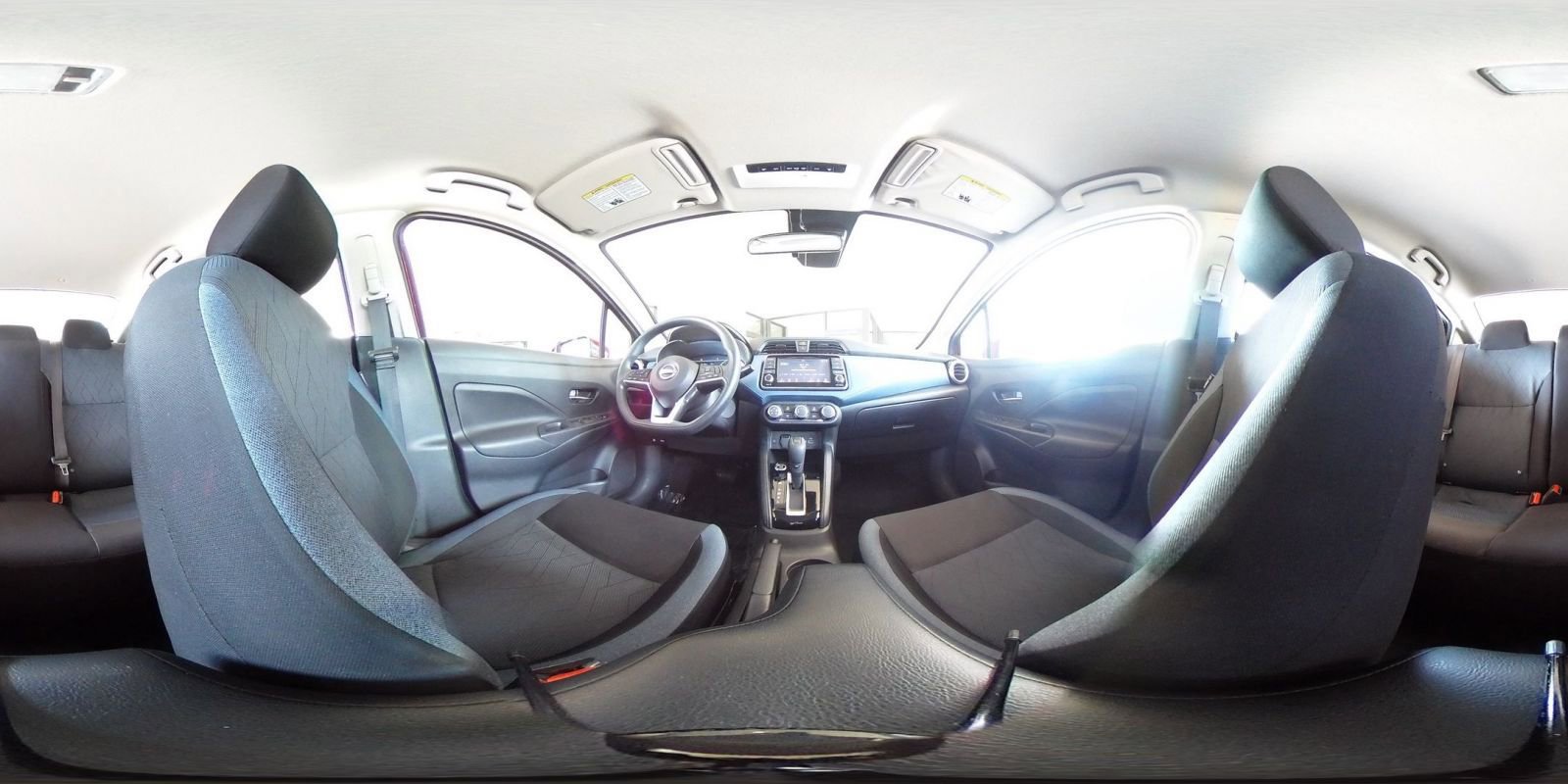 Used 2025 Nissan Versa SV image 40