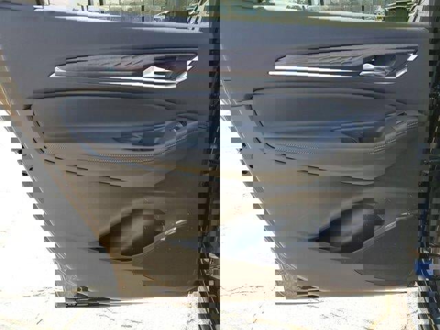 Used 2024 Buick Enclave Avenir w/ Avenir Technology Package image 11