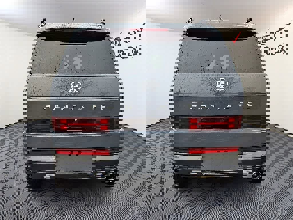 Used 2025 Hyundai Santa Fe Limited image 5