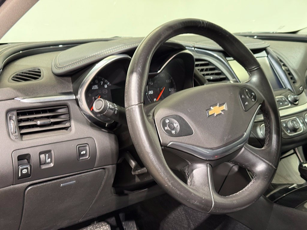 Used 2019 Chevrolet Impala LT FWD image 16