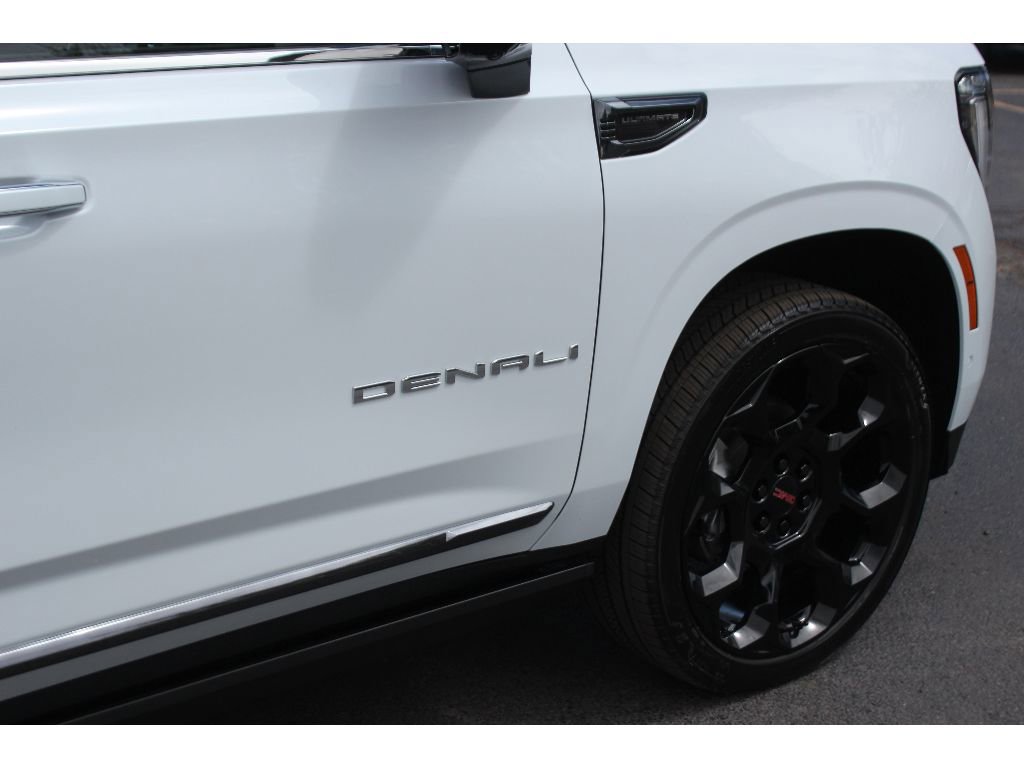New 2026 GMC Yukon XL Denali Ultimate AWD/4WD image 18